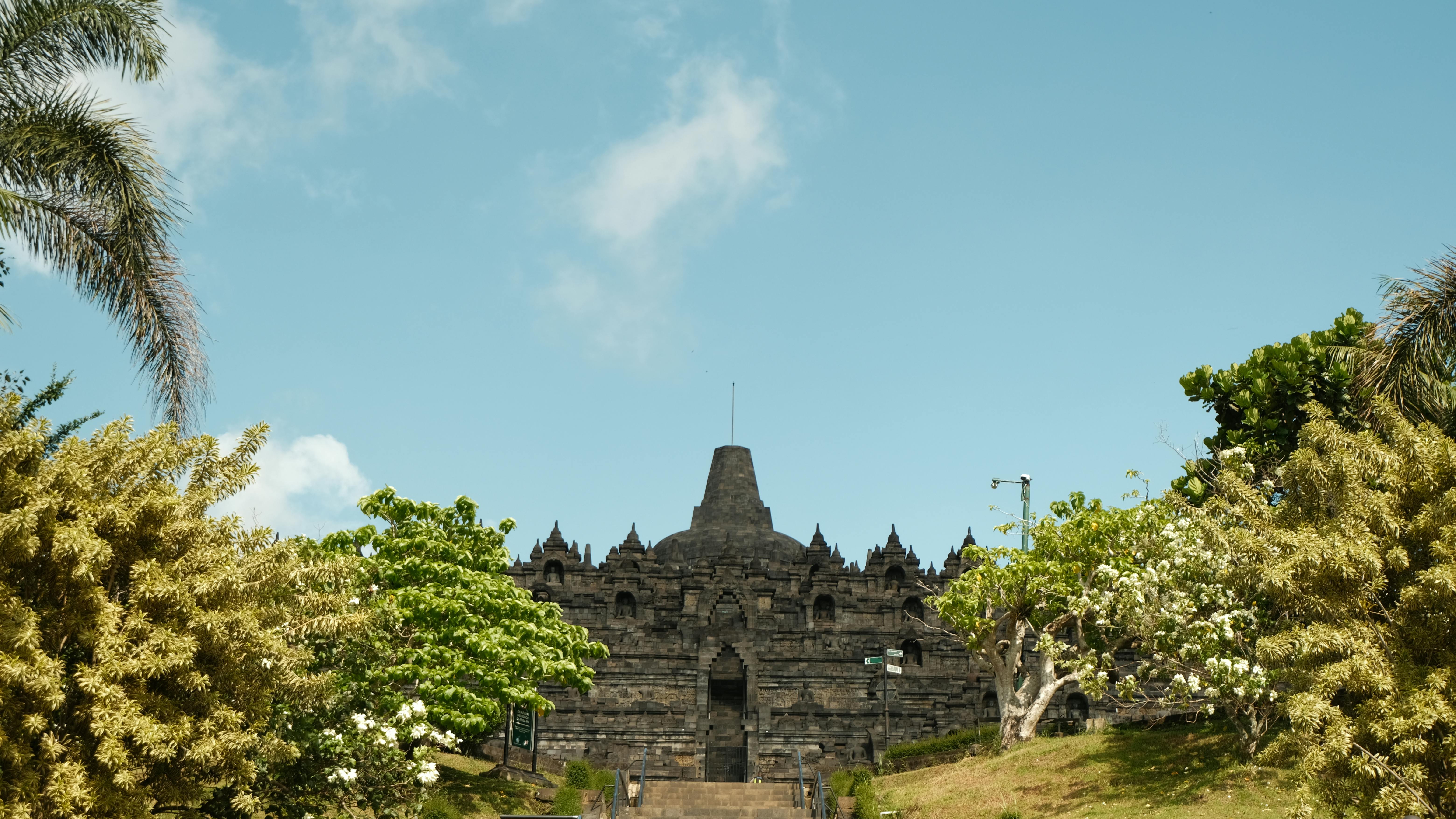 Paket Wisata Walking Tour: Heritage & Kuliner Utara